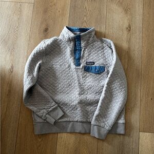 Patagonia Light Gray Quilted Sweater with Blue Trim
